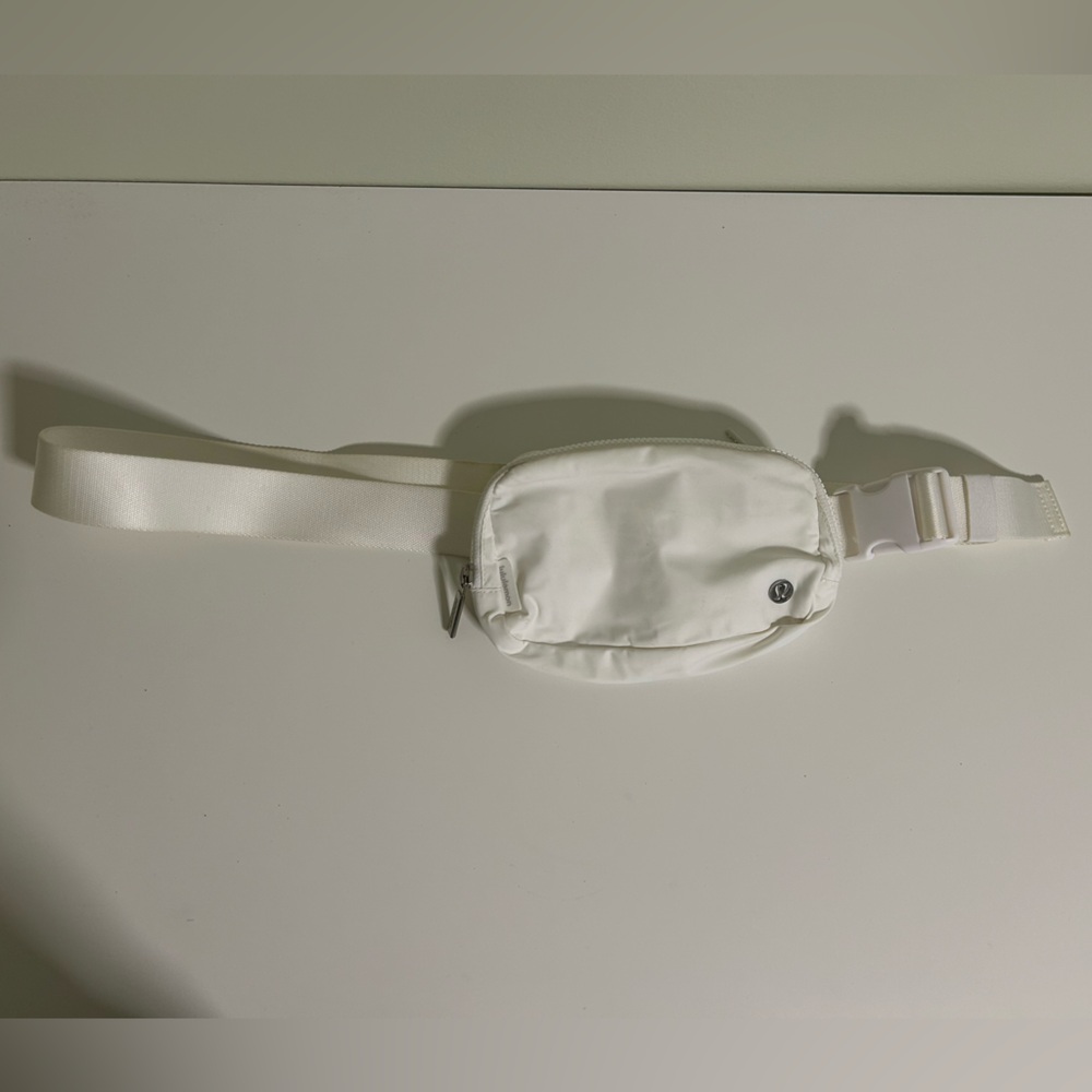 Lululemon Athletica White Everywhere Belt Bag